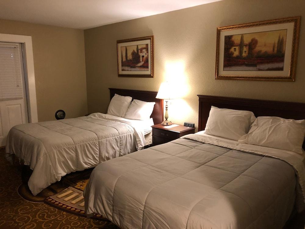 Whalers Inn And Suites Нью-Бедфорд Экстерьер фото