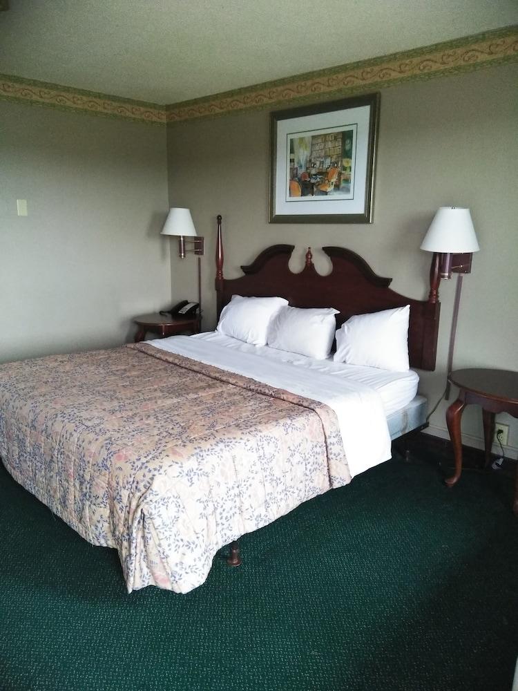Whalers Inn And Suites Нью-Бедфорд Экстерьер фото