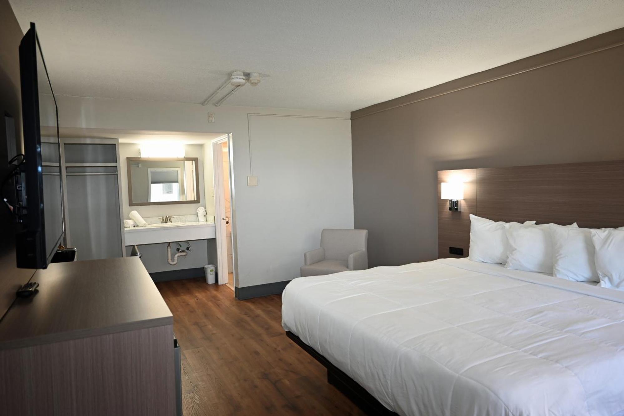 Whalers Inn And Suites Нью-Бедфорд Экстерьер фото