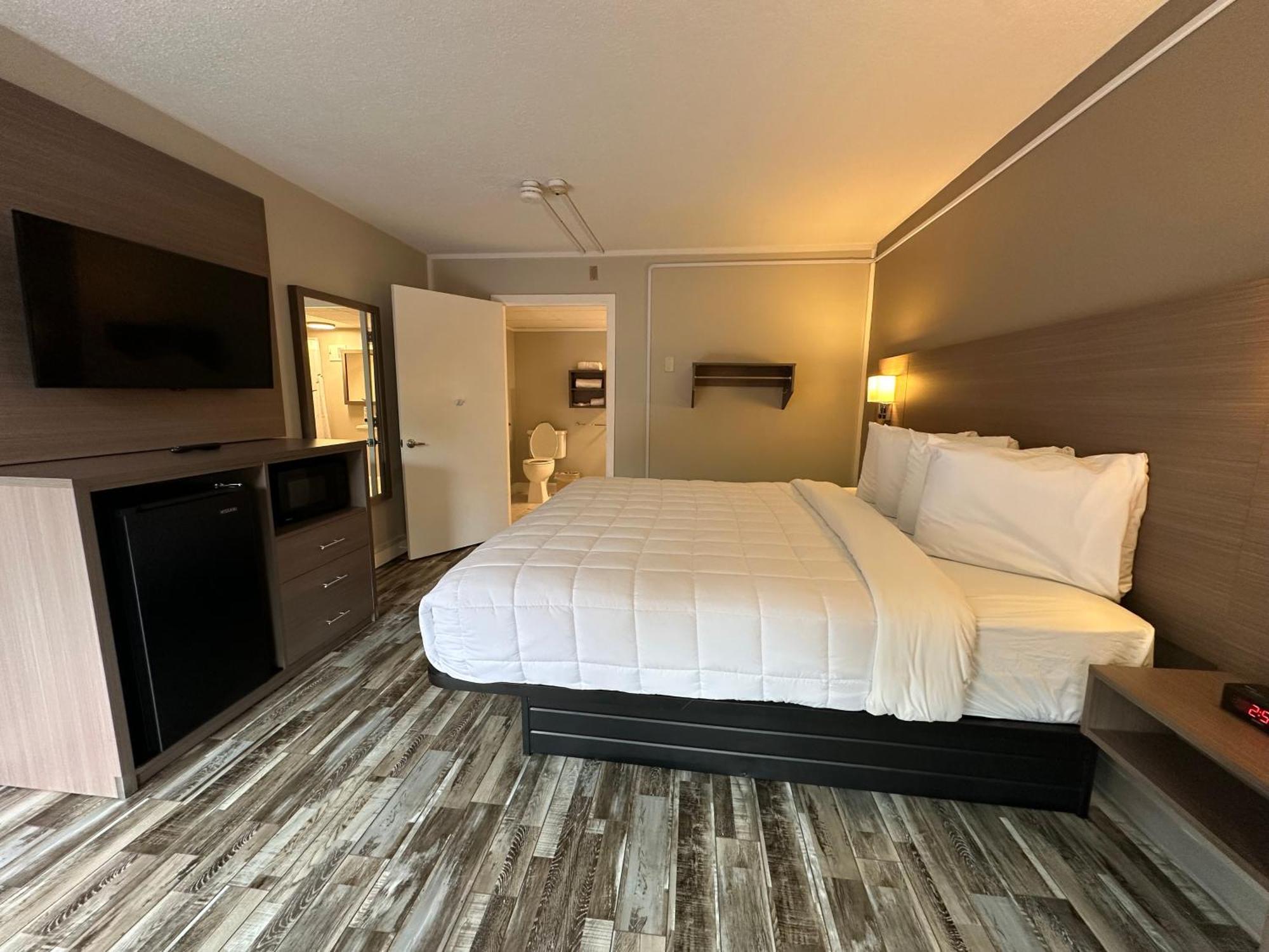 Whalers Inn And Suites Нью-Бедфорд Экстерьер фото