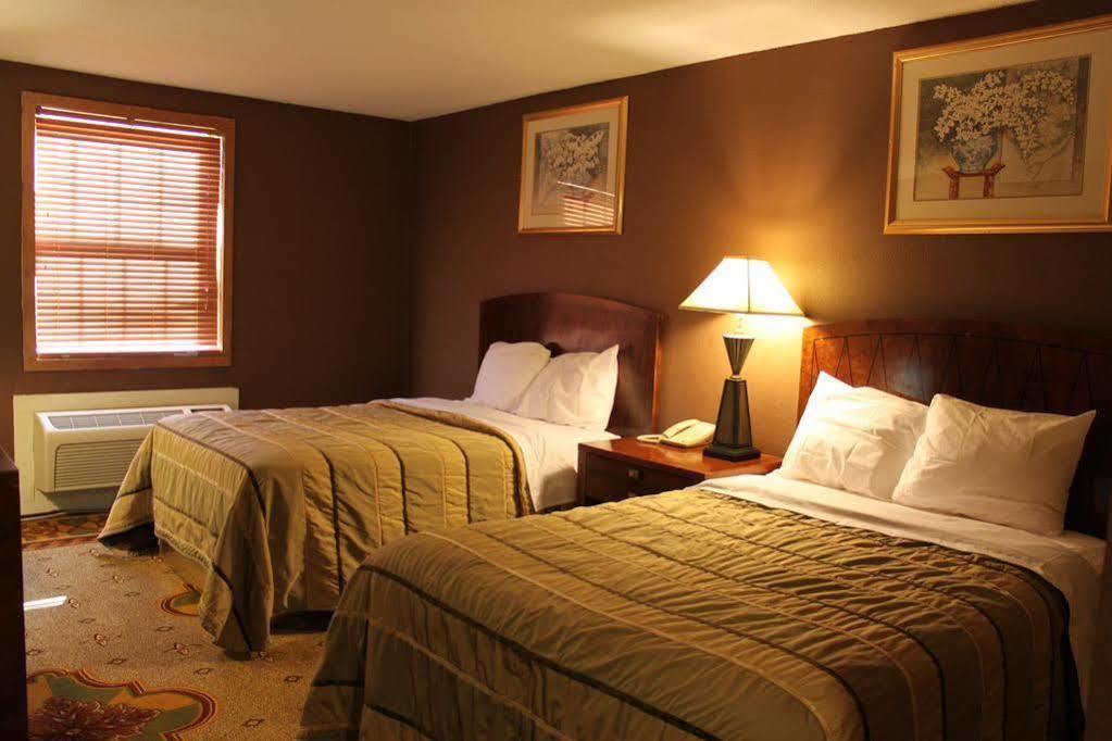 Whalers Inn And Suites Нью-Бедфорд Экстерьер фото